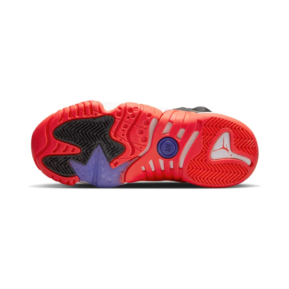 Jumpman Two Trey Older Kids’ Black (DQ8431-001)