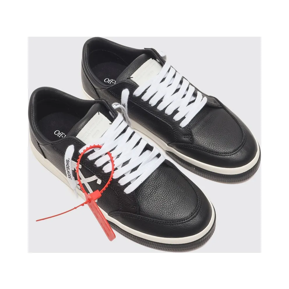 Off-White Vulcanized Low-Top Leather with Contrasting Arrow Logo Black (OMIA293C99LEA0021001)