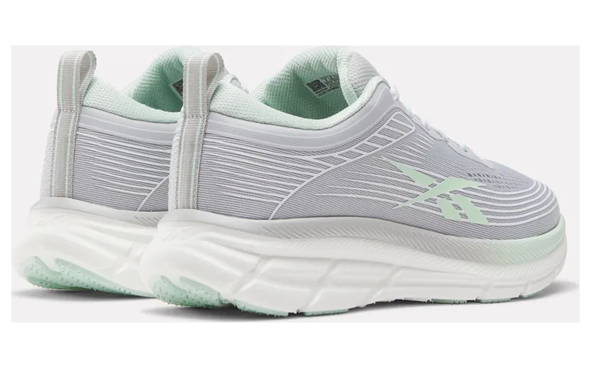 reebok-road-strider 100256924