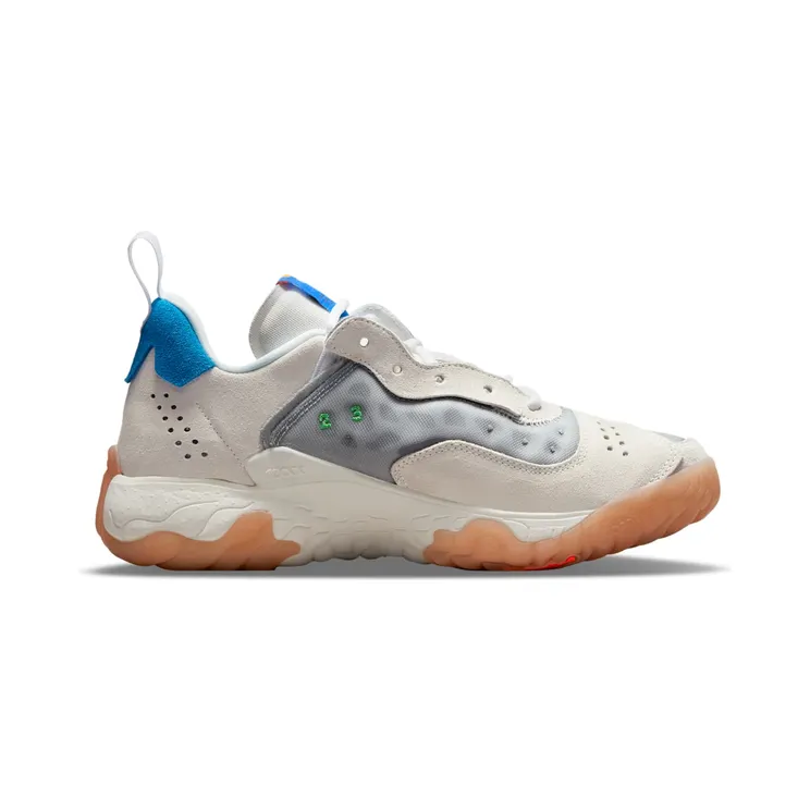 air-jordan-delta CV8121-004