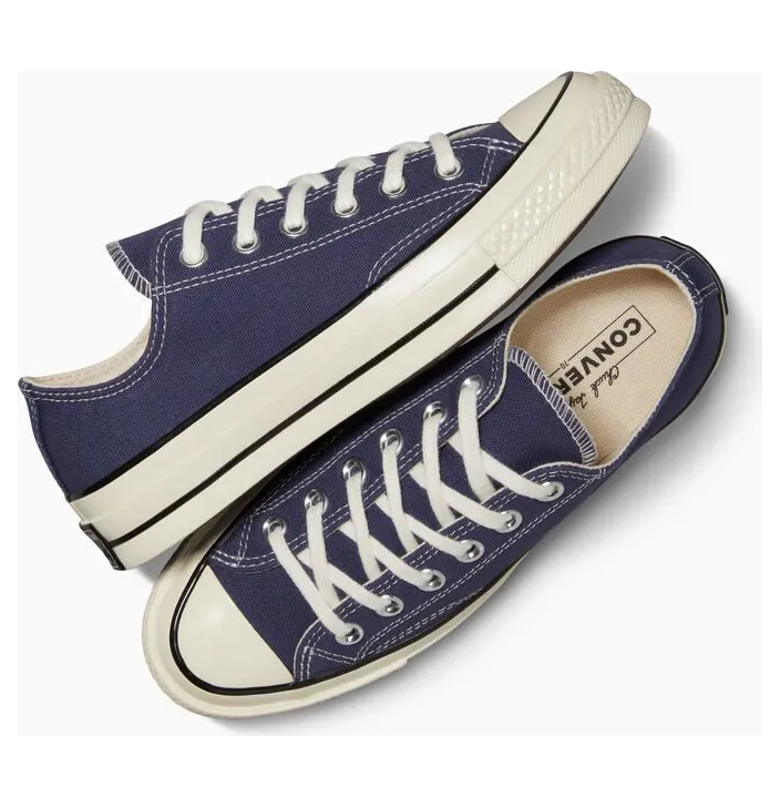 converse-chuck-taylor-all-star A04592C