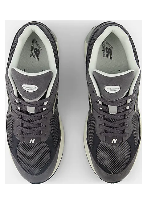 new-balance-2002r M2002RFL