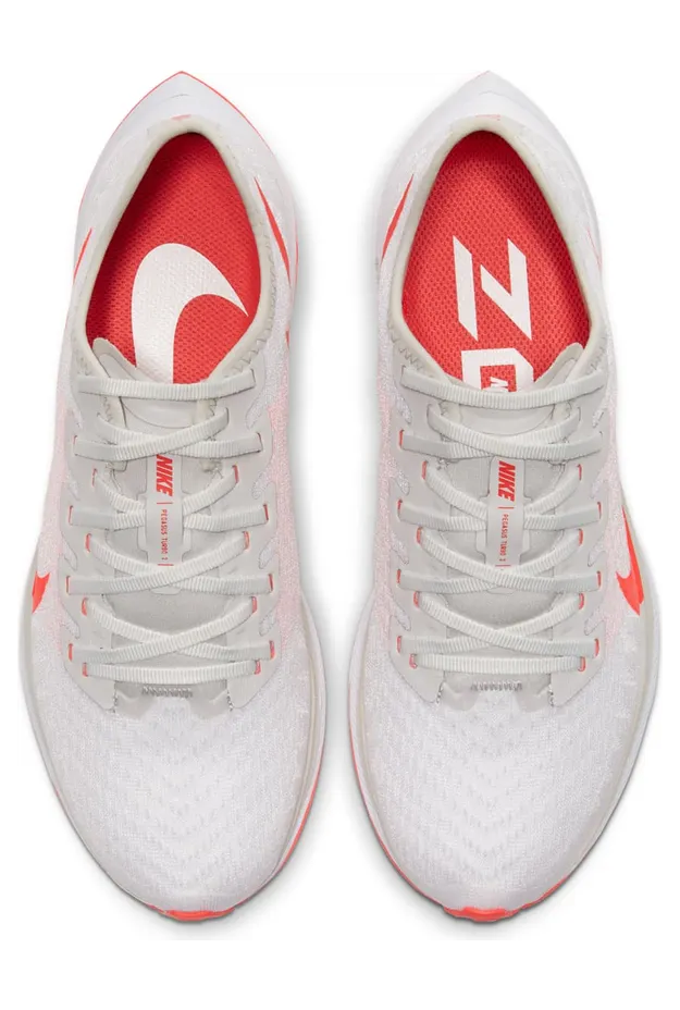 nike-zoom AT8242-008