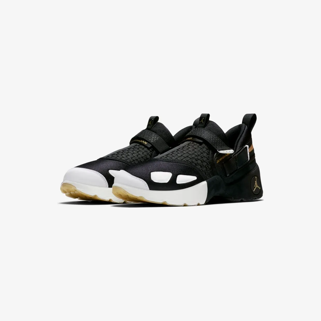 jordan-trunner 909408-032