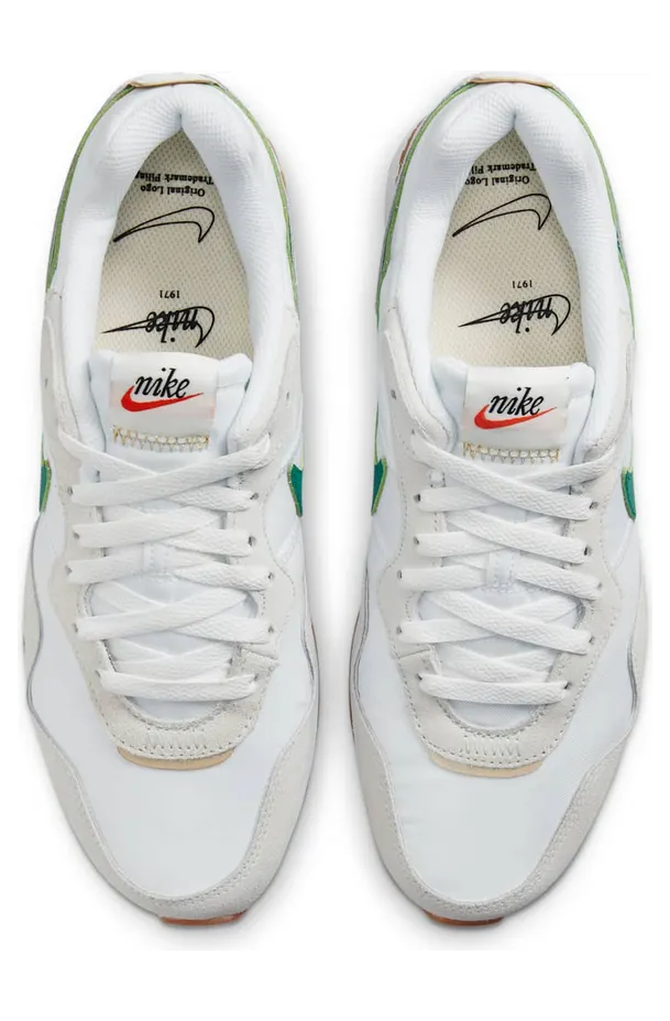 nike-venture-runner DJ2004-100