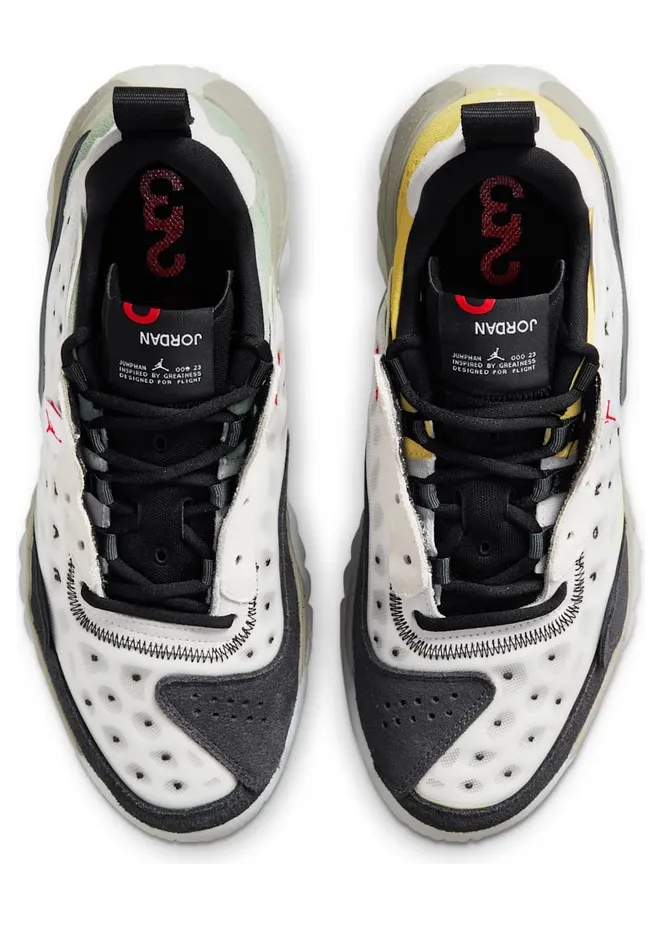 air-jordan-delta CV8121-003