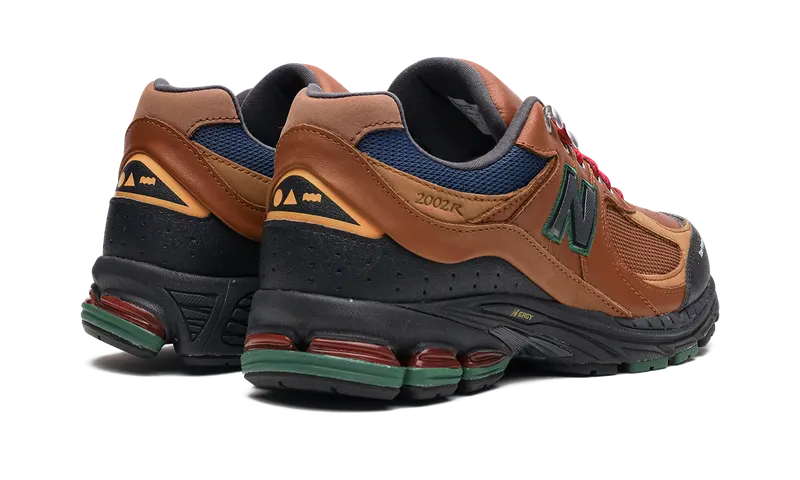 New Balance 2002R “The Hiker” (M2002RWM)