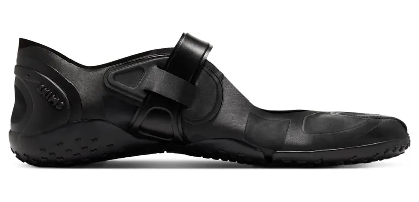 nike-rift IQ7158-001