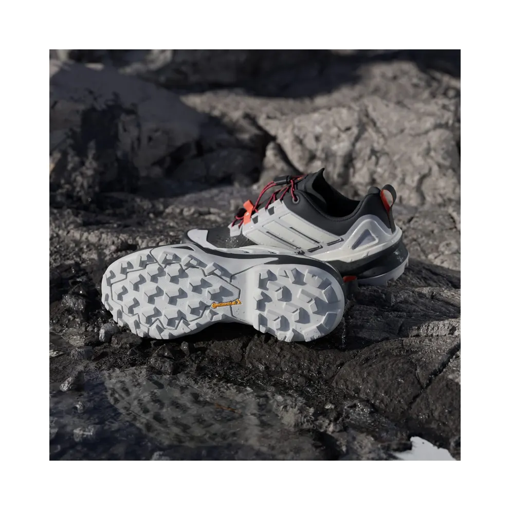 Adidas Terrex Skychaser GORE-TEX Hiking Core Black / Off White / Grey One (IH2802)