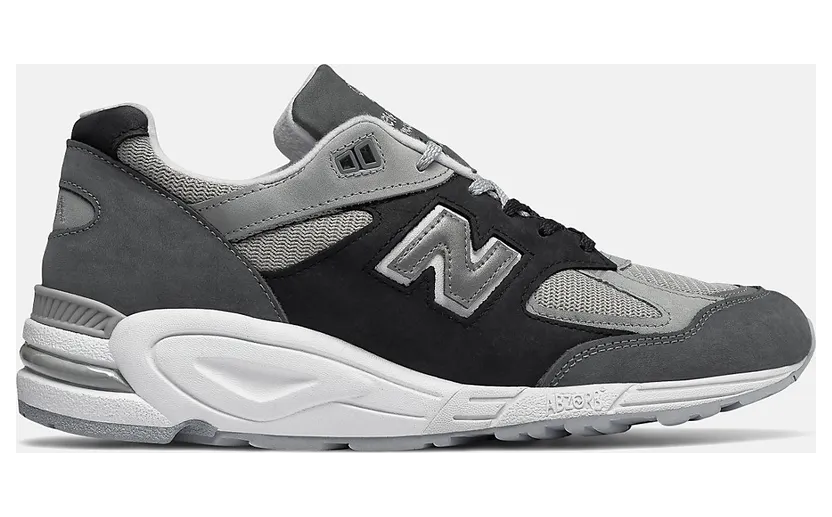 new-balance-990 M990XG2