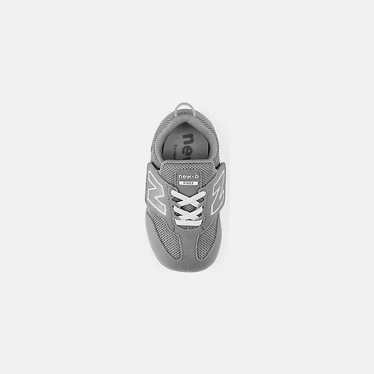 new-balance-sneaker NW1STGR