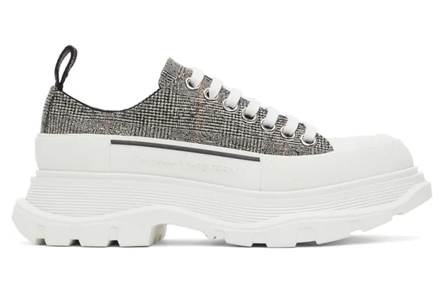 Alexander McQueen Black and White Wool Tread Slick Low Sneakers (650809 W4PE1)