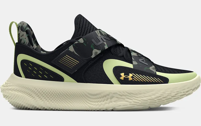 Under Armour Flow FUTR X 4 Camo Black Retro Green Metallic Gold (3027772-001)