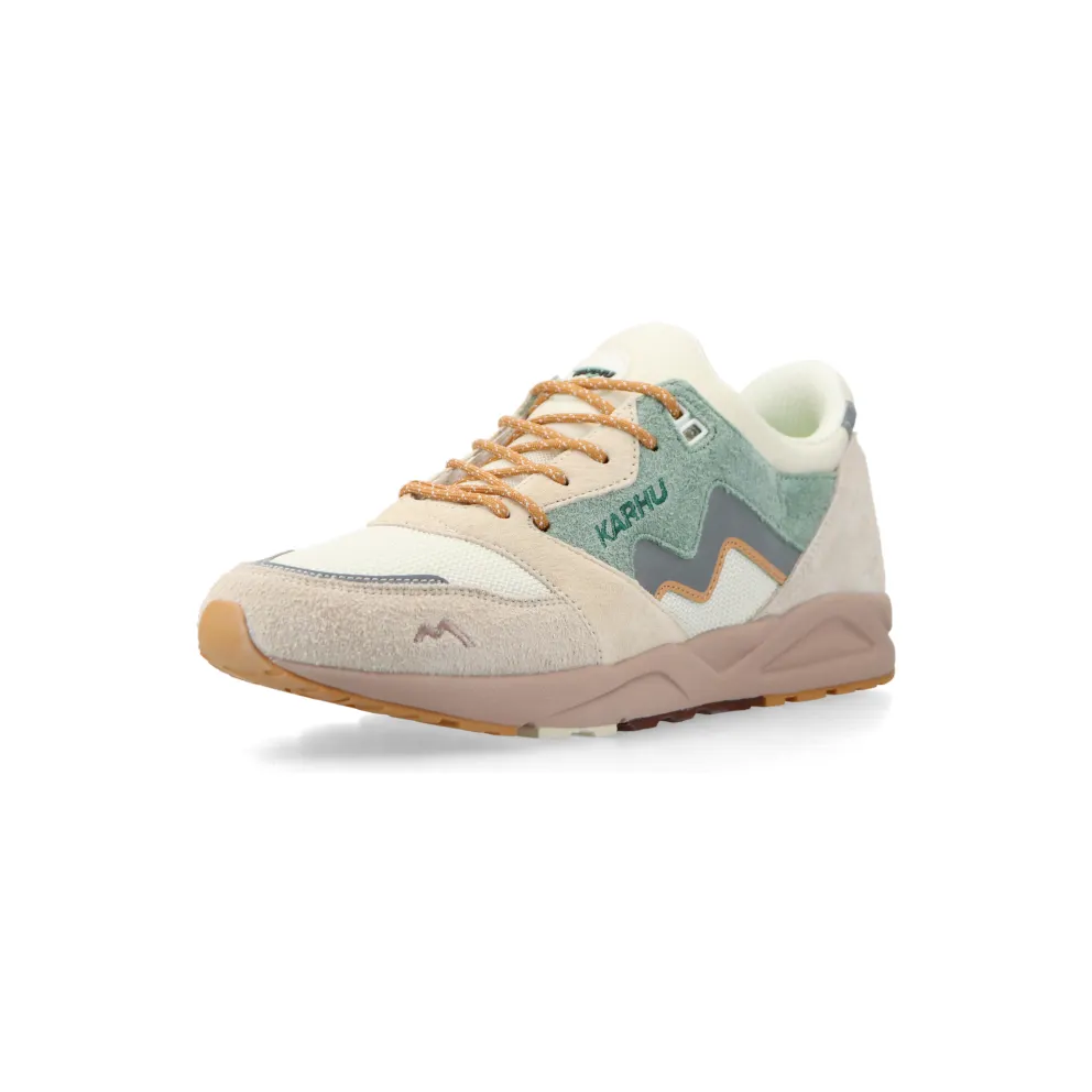 Karhu x MÖLKKY Aria 95 (turtledove / iceberg green) – F803128