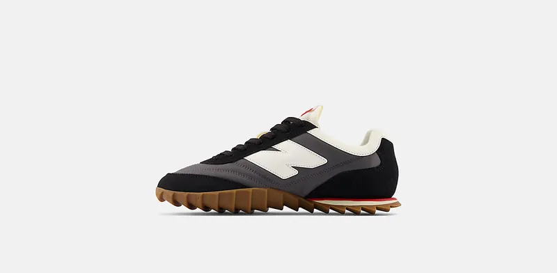 New Balance Black RC30 (URC30VC)