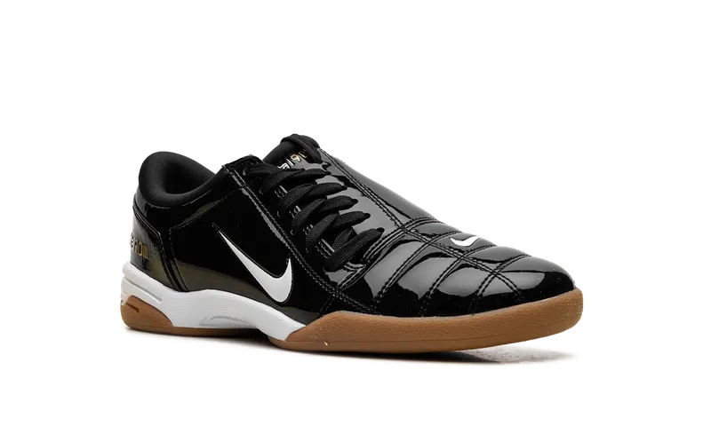 Nike Total 90 “Black/White” (IB5666-001)
