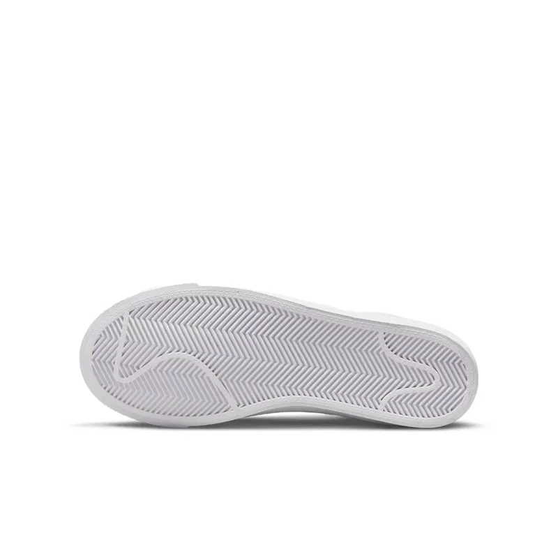 Nike Blazer Mid ’77 Older Kids’ White (DV7142-100)