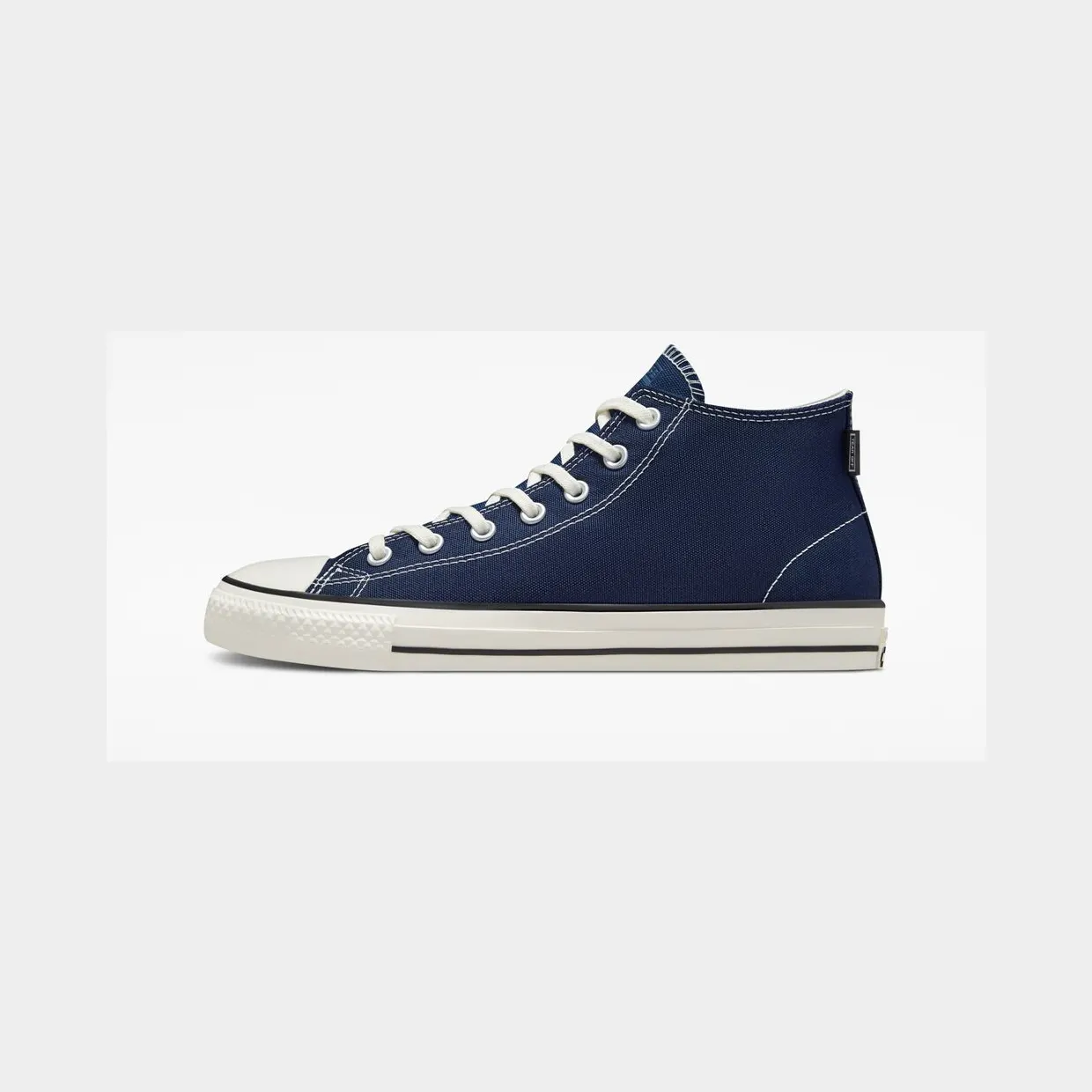 converse-chuck-taylor-all-star A02420C