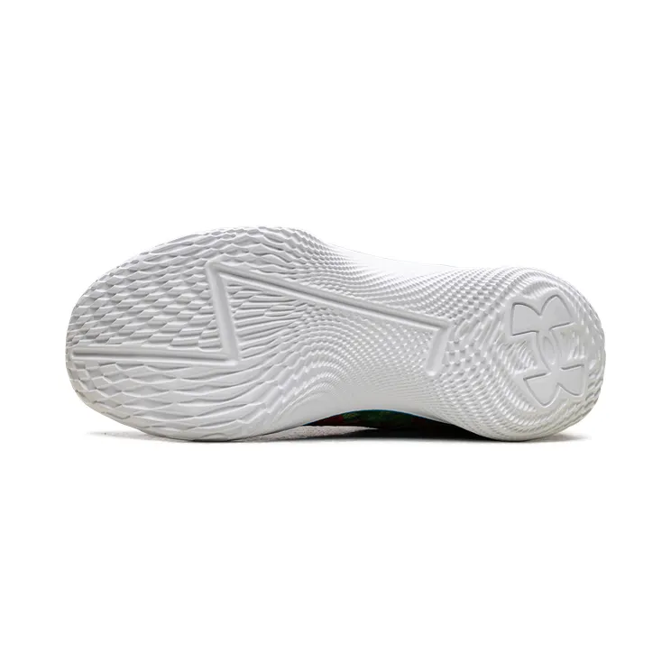 under-armour-curry-1 3025633-300