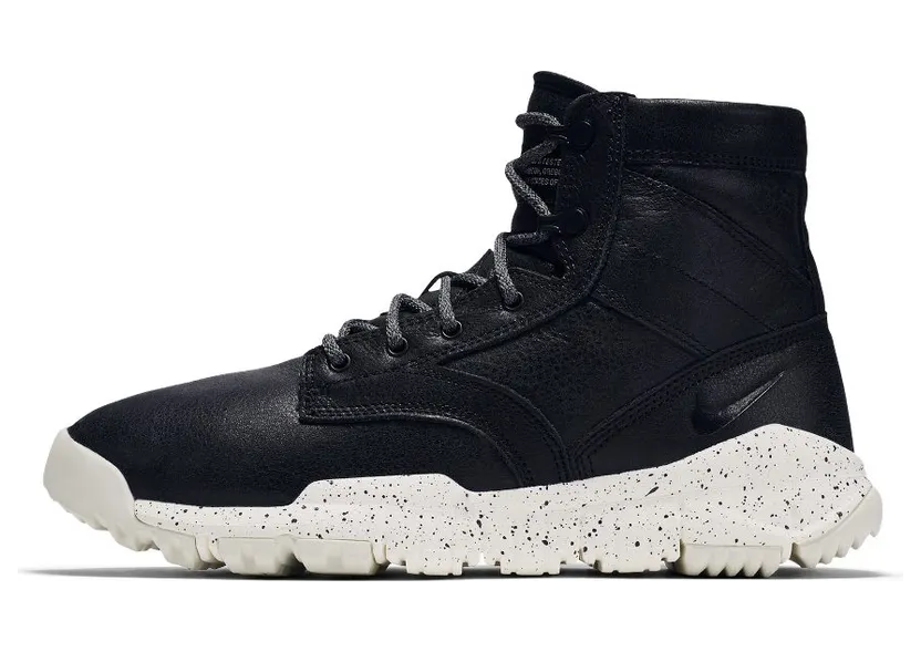 Nike SFB 15cm approx. Bomber Black/Sail/Black (862506-001)