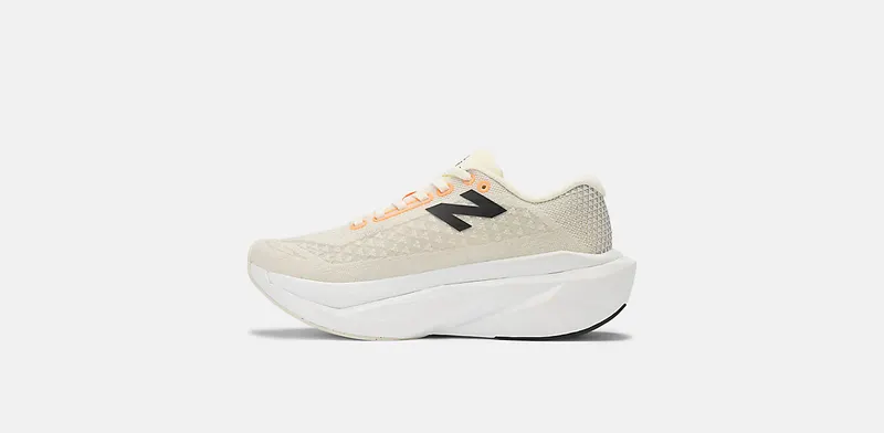 New Balance FuelCell SuperComp Trainer v3 Angora Hot Mango (WRCXCA4)