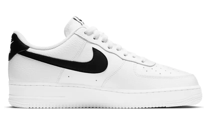 Nike Air Force 1 “White and Black”: de eeuwige standaard gewogen (3)