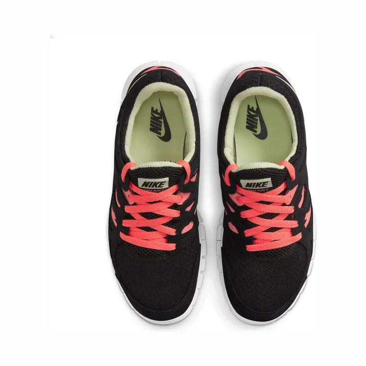 nike-free DM9057-002