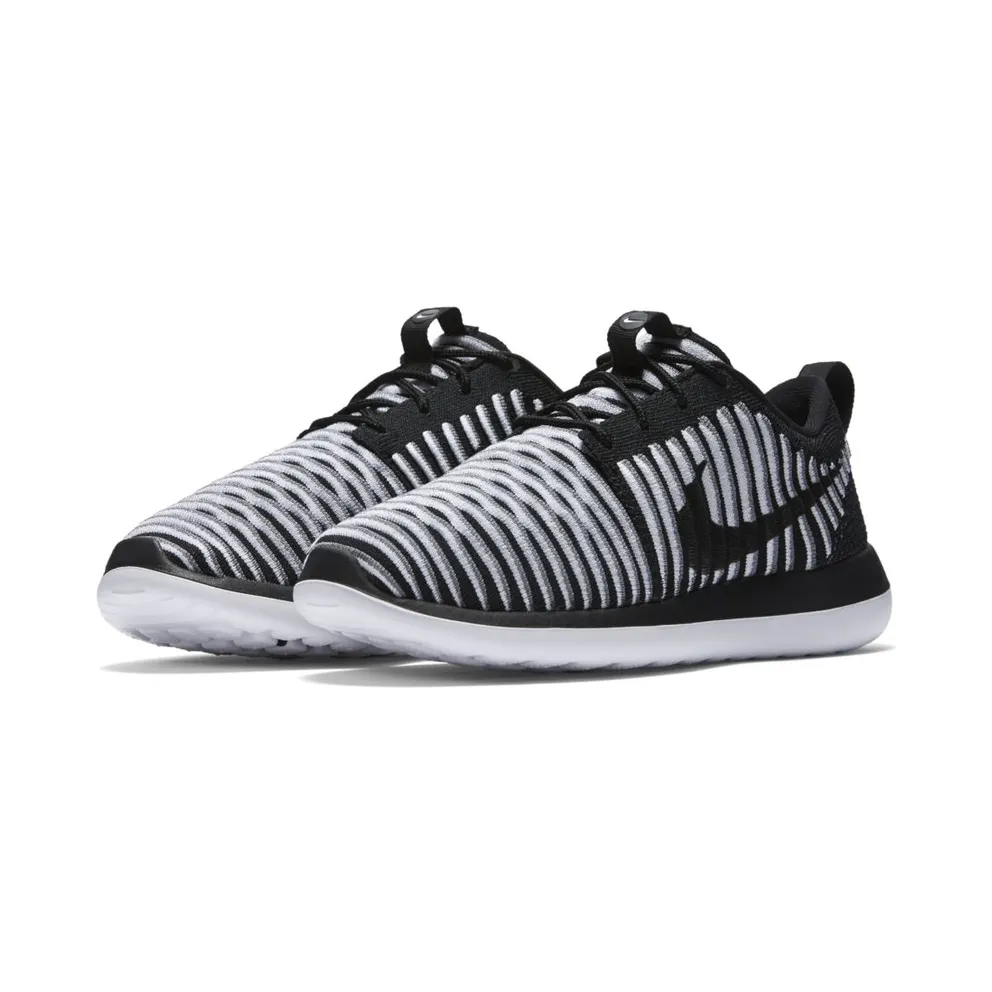 Nike Roshe Two Flyknit Black Black White (W)