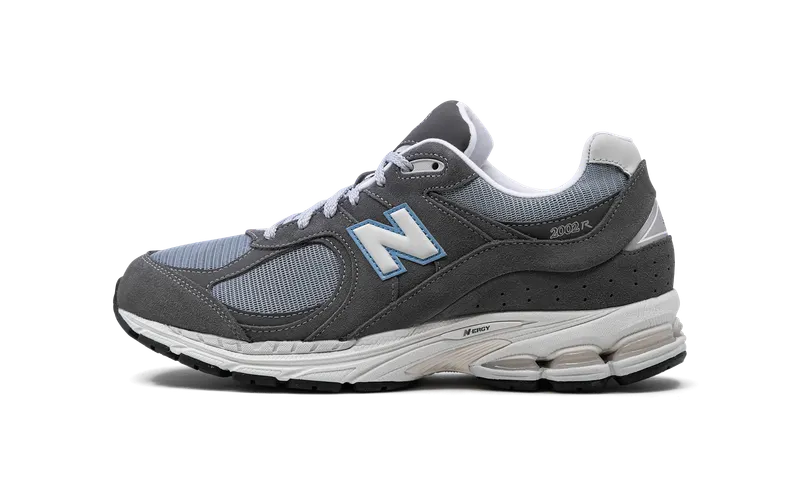 New Balance 2002R “Magnet” (M2002RFB)
