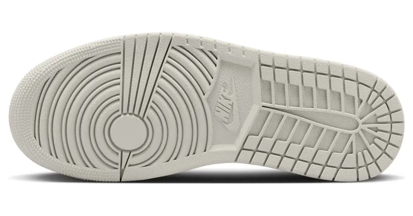 air-jordan-1 CZ0775-001