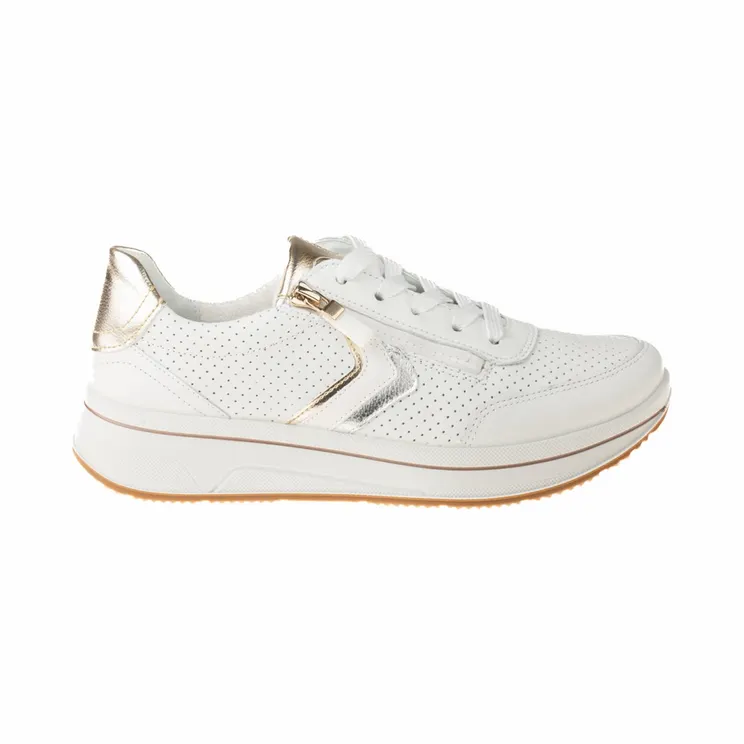 Ara White (014225)
