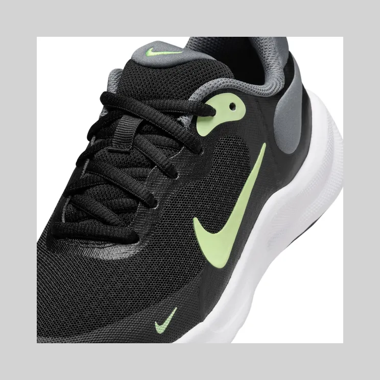 nike-revolution FB7689-006