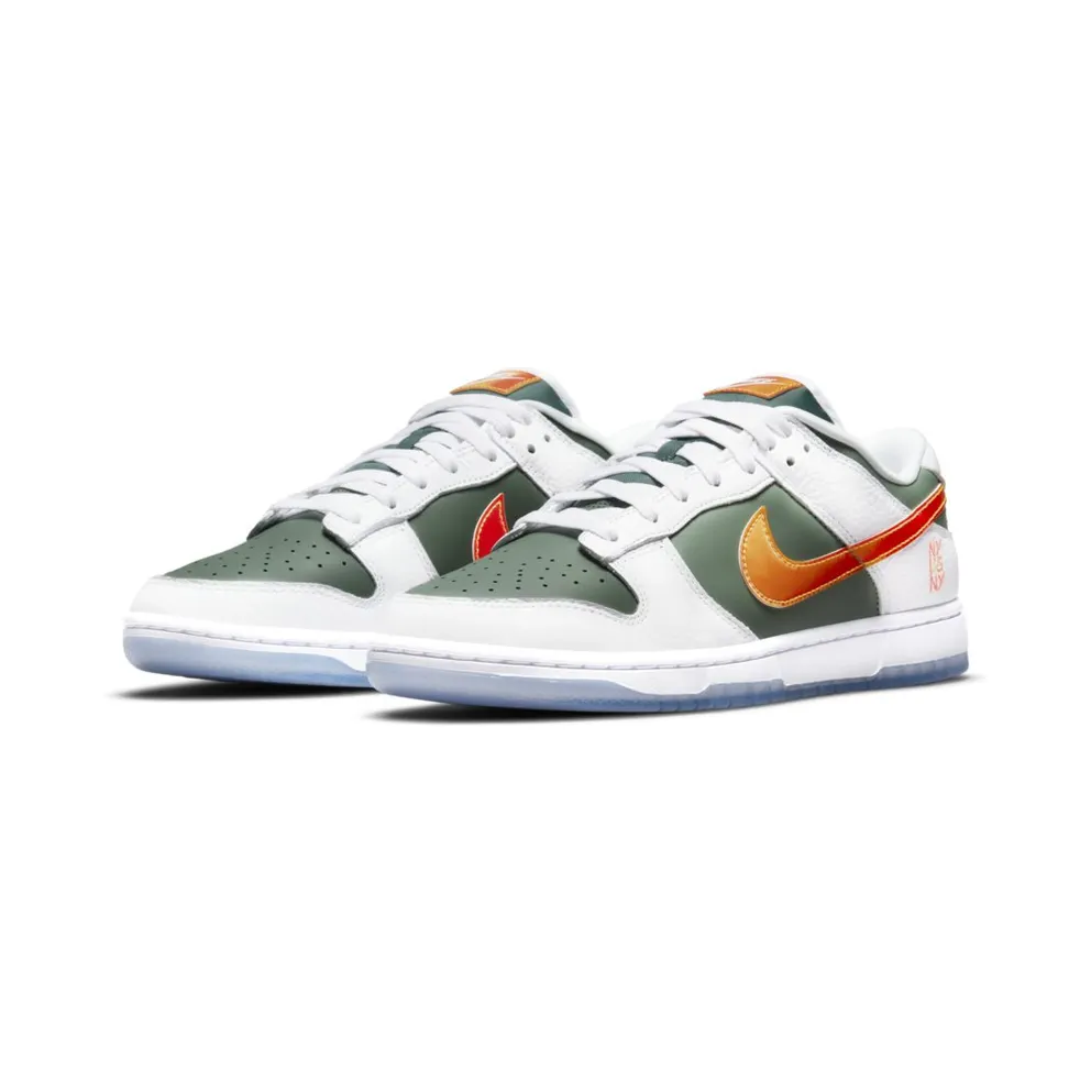 Nike Dunk Low SE NY vs. NY (DN2489-300)