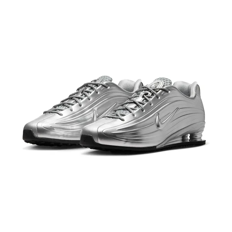 nike-shox IO7843-002