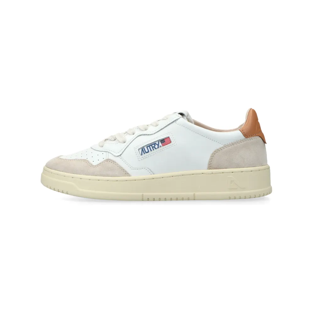 Autry Medalist Low W (leat / suede white / sandstorm) – AULWLS76