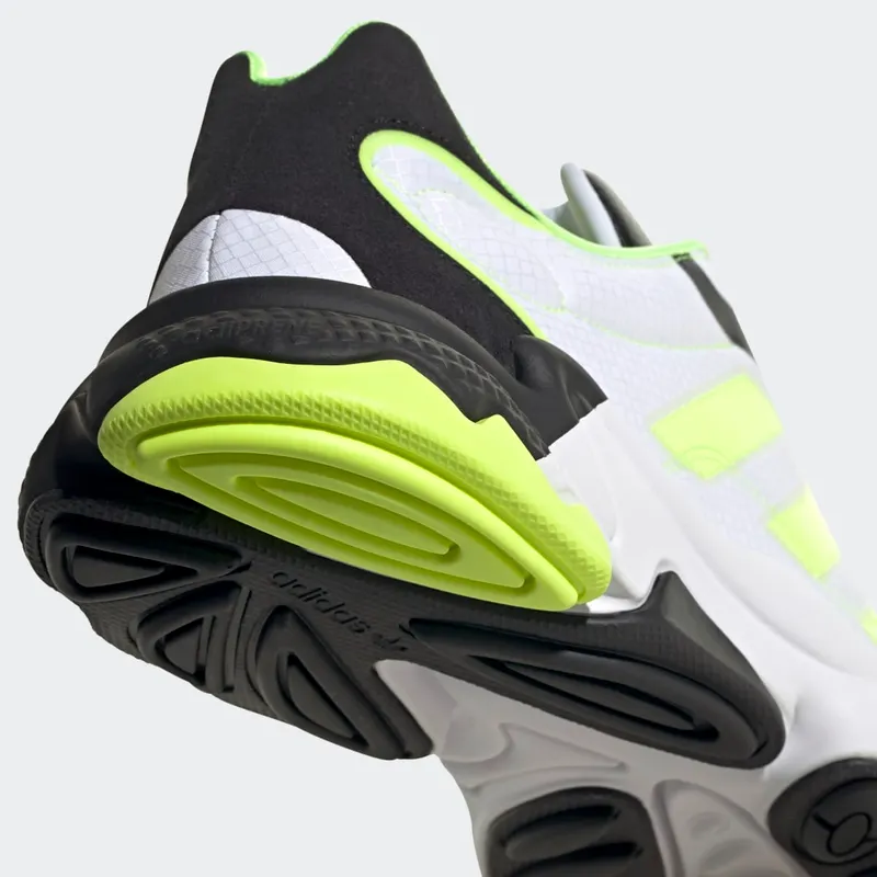 Adidas OZWEEGO Pure Core Black / Cloud White / Solar Yellow (H04533)