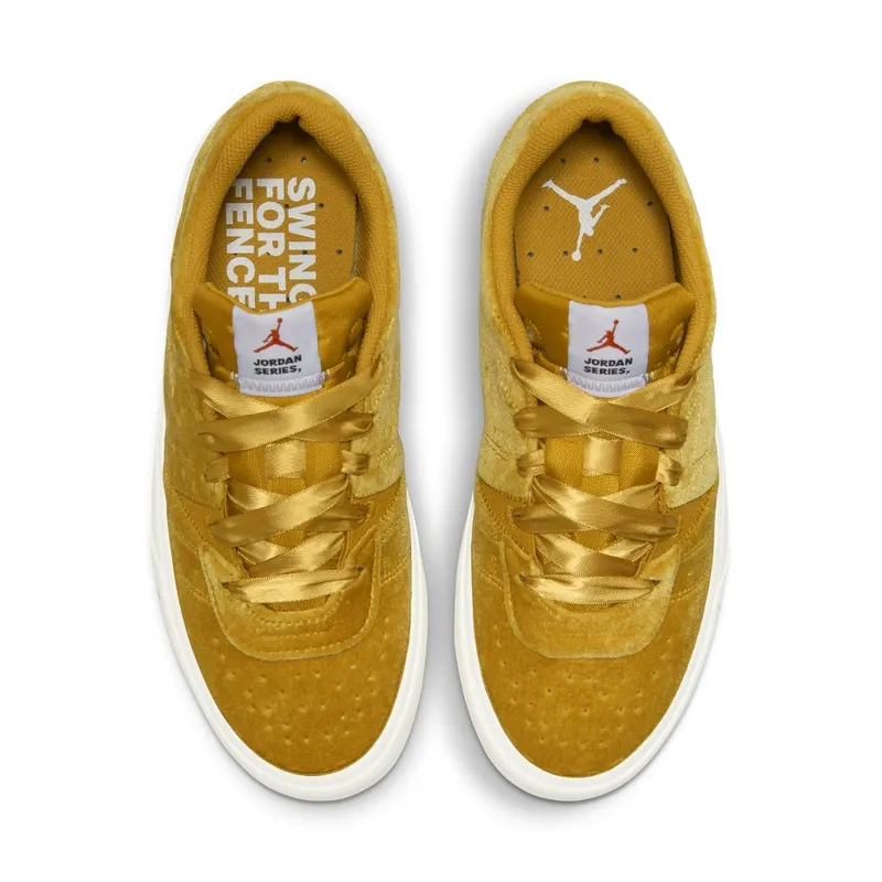 Jordan Series .05 SE Low Brown (DZ7737-761)