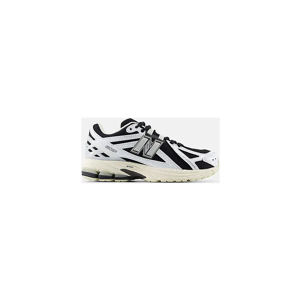 New Balance 1906 GS “White / Black” (GC1906CI)