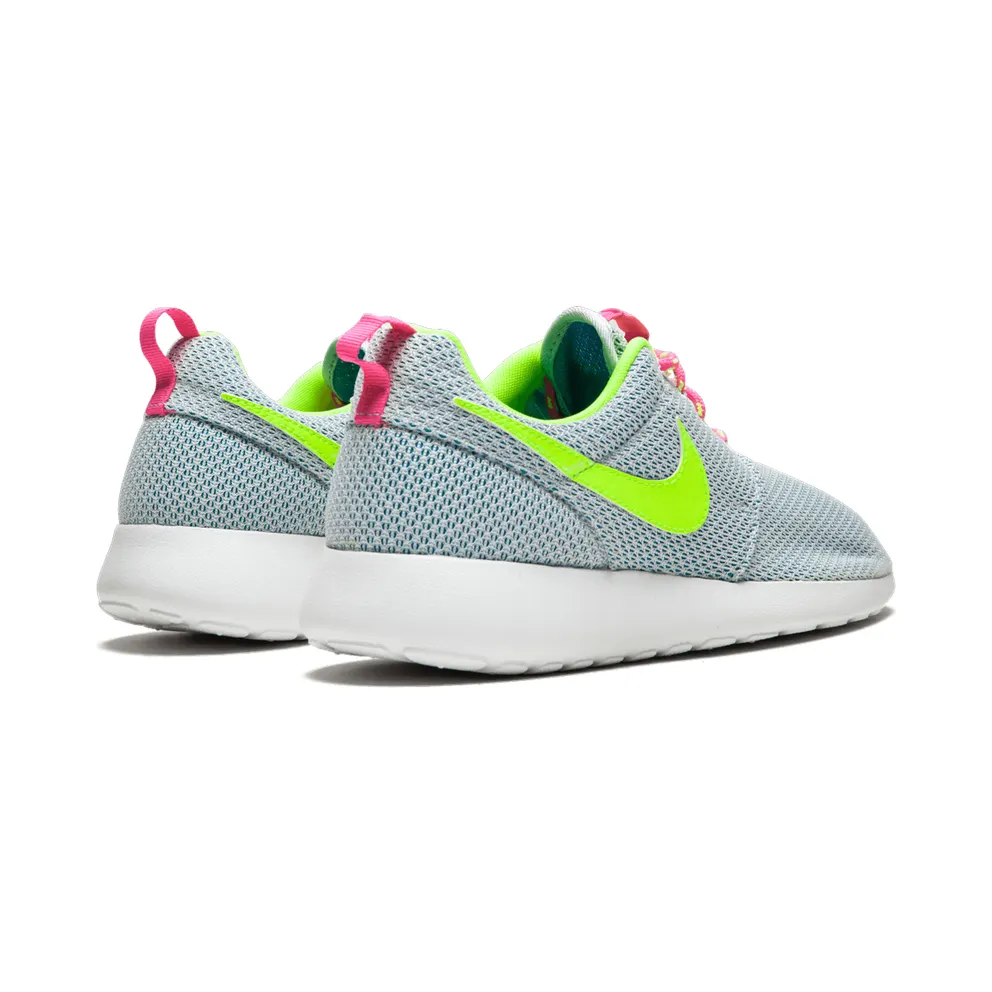 Nike Rosherun (GS) “Pure Platinum Volt Pink” (599729-008)