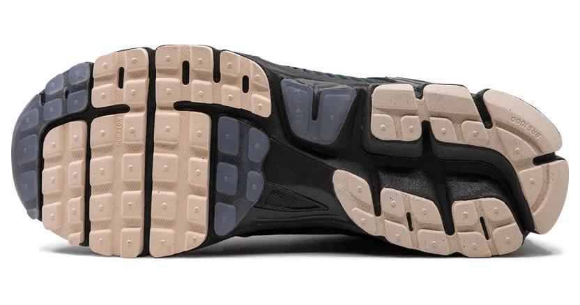 nike-air-zoom FQ8174-237