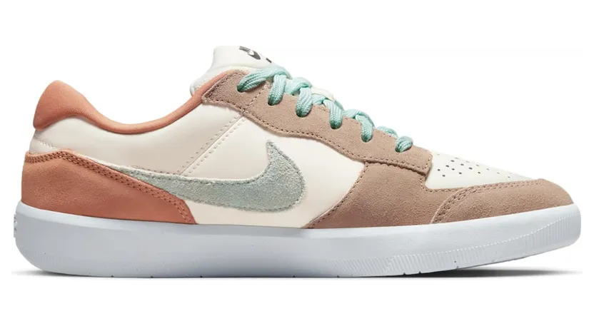 nike-air-force FN8888-131