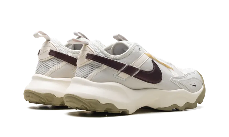 Nike TC 7900 “Light Bone Burgundy Crush” (DD9682-003)
