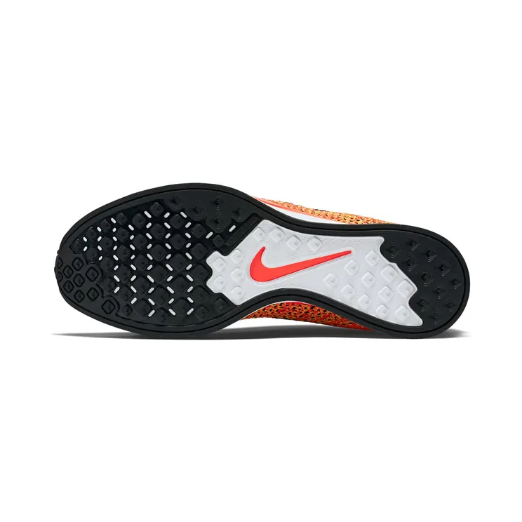 nike-flyknit-racer 526628-602