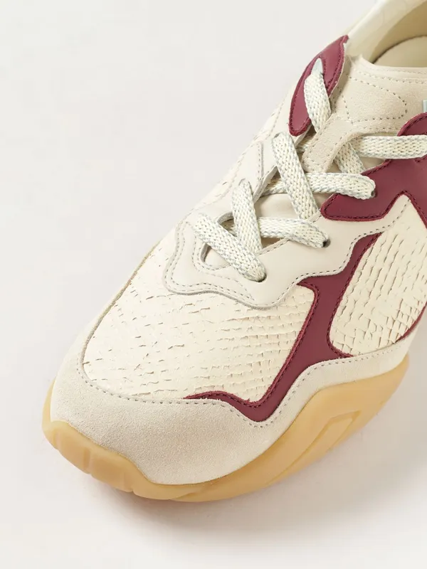 Fendi Wave Pulse Low-Top Sneakers in Calf Leather with Embossed Logo Beige (8E9017AY2SF1WQO) (3)