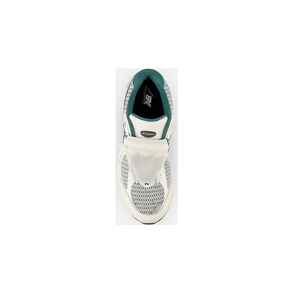 New Balance 2002R “Sea Salt/Vintage Teal” (M2002RVD)