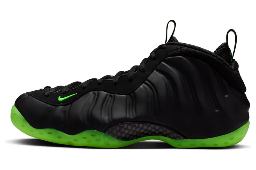 Nike Air Foamposite One (black / volt) – HF2902-001