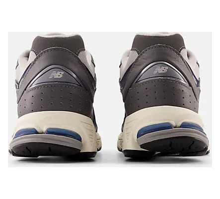 new-balance-2002r M2002RHP