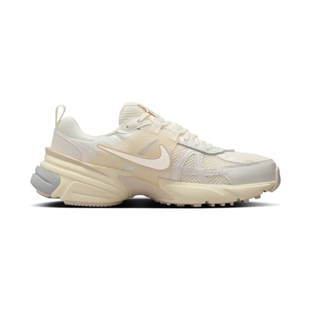 Nike V2K Run Pale Ivory (HQ1512-110)