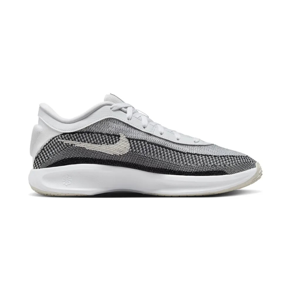 Nike GT Hustle Academy “White / Black / Light Bone” (FJ7791-100)