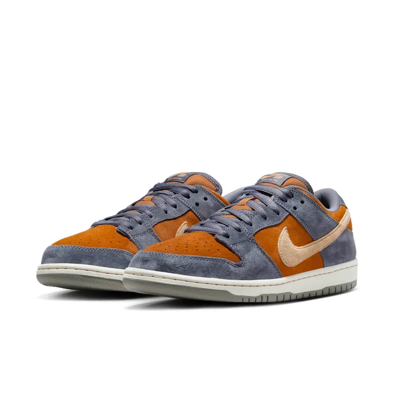 Nike SB Dunk Low Pro “Light Carbon” (HF3063-002)